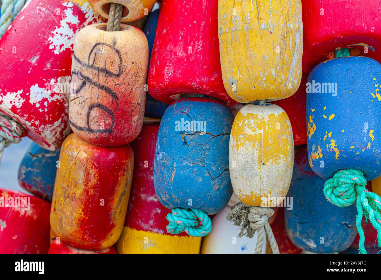 Farbenfrohe Fischernetze im Steveston Harbour British Columbia Kanada Stockfoto