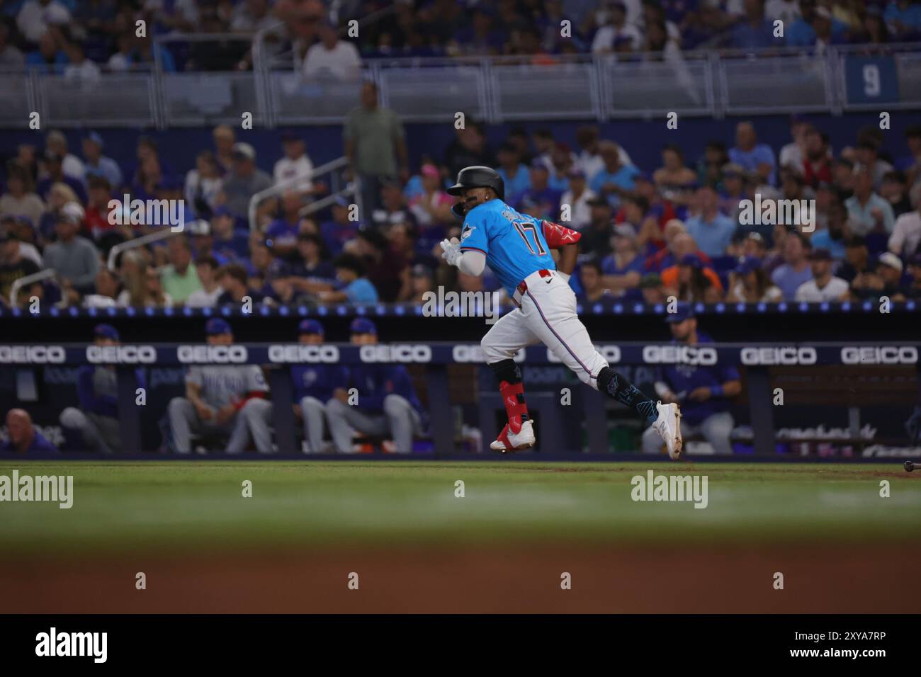 MIAMI, FLORIDA - 25. August, Miami Marlins gegen Chicago Cubs im Loan Depot Park am 25. August 2024 in Miami, Florida. (Foto: Chris Arjoon) Stockfoto