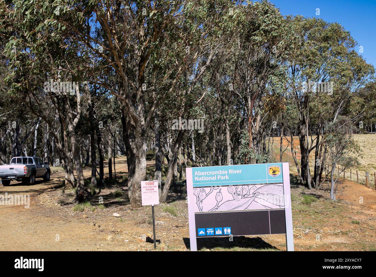 Abercrombie River Nationalpark und Eintrittsschild, in der Nähe von Oberon in New South Wales, Australien, beliebter Ort für Busch-Erkundungen und Camping Stockfoto