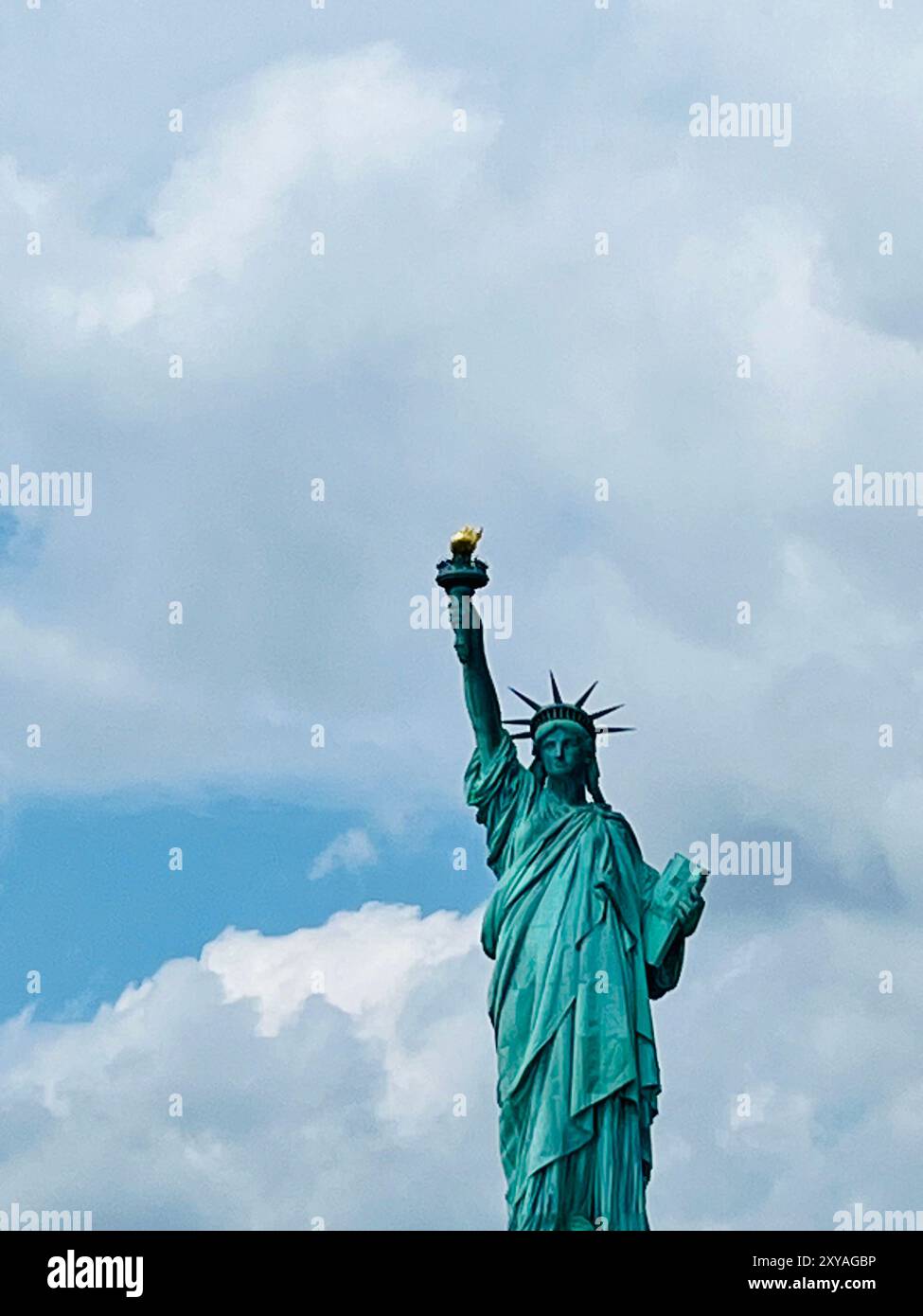 „Die Freiheitsstatue, die die Welt erleuchtet“ war ein Geschenk der Freundschaft der Franzosen an das United States National Monument, NY, USA. Stockfoto