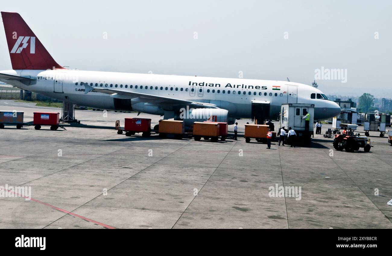 Ein Flugzeug der Indian Airlines in Kathmandu, Nepal. Stockfoto