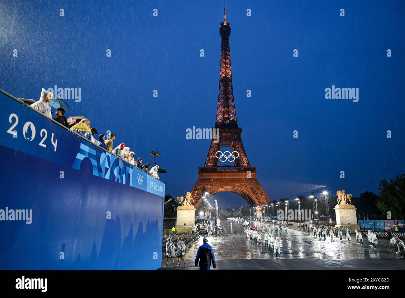 PARIS, FRANKREICH-26. Juli 2024: Ein allgemeiner Blick auf den Eiffelturm vor der Eröffnungszeremonie der Olympischen Spiele 2024 in Paris Stockfoto