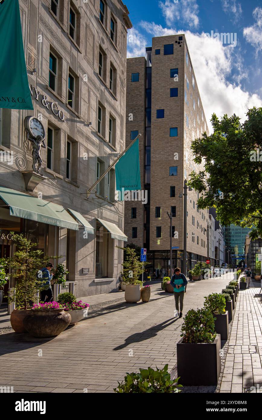 Der Peddle Thorpe entwarf eine spätviktorianische, frühedwardianische Fassade an der Galway Street gegenüber dem Tiffany-Geschäft mit Blick auf den Takutai Square in Auckland Stockfoto