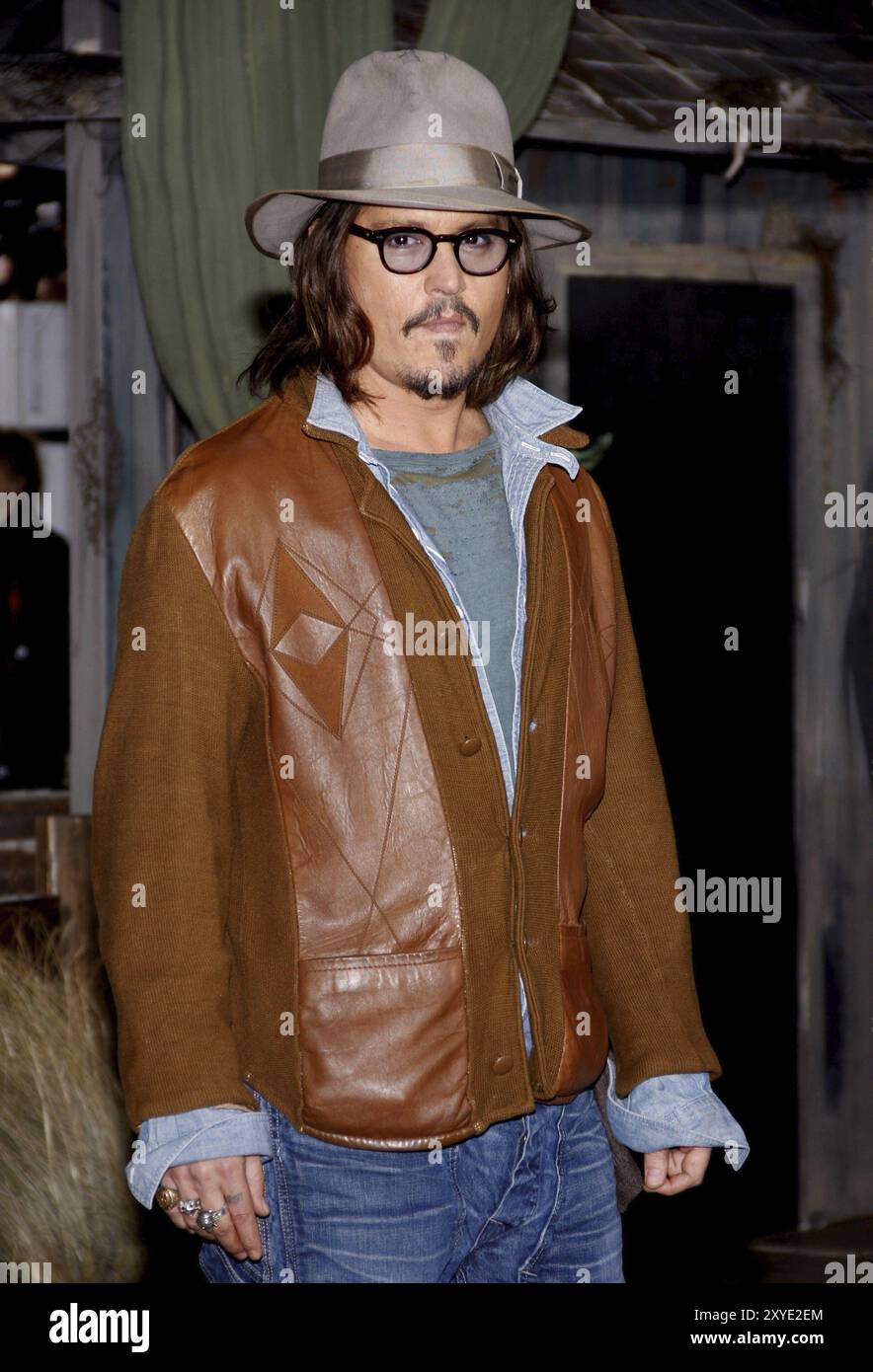 Johnny Depp bei der Premiere von Rango in Los Angeles am 14. Februar 2011 im Regency Village Theatre in Westwood. Quelle: Lumeimages.com Stockfoto