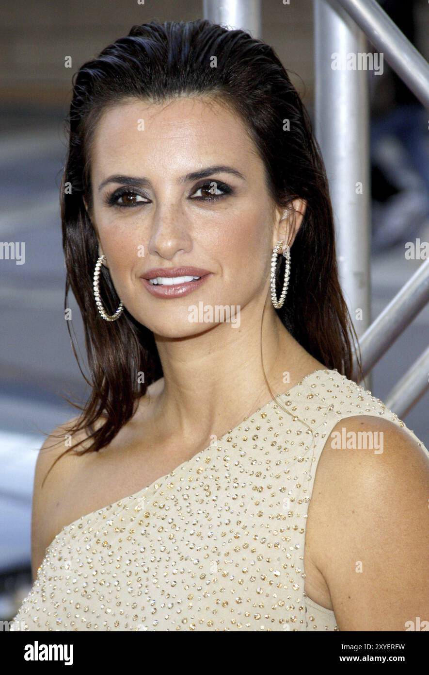 Penelope Cruz bei der 2012 stattfindenden Premiere des Los Angeles Film Festivals „to Rome with Love“ im Regal Cinemas L.A. LIVE Stadium in Los Angeles, USA Stockfoto