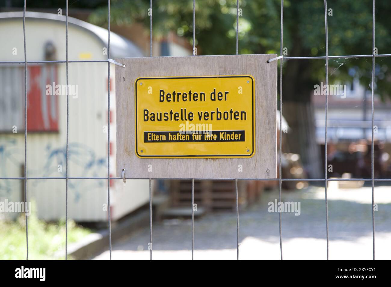 Das Betreten der Baustelle ist verboten Stockfoto