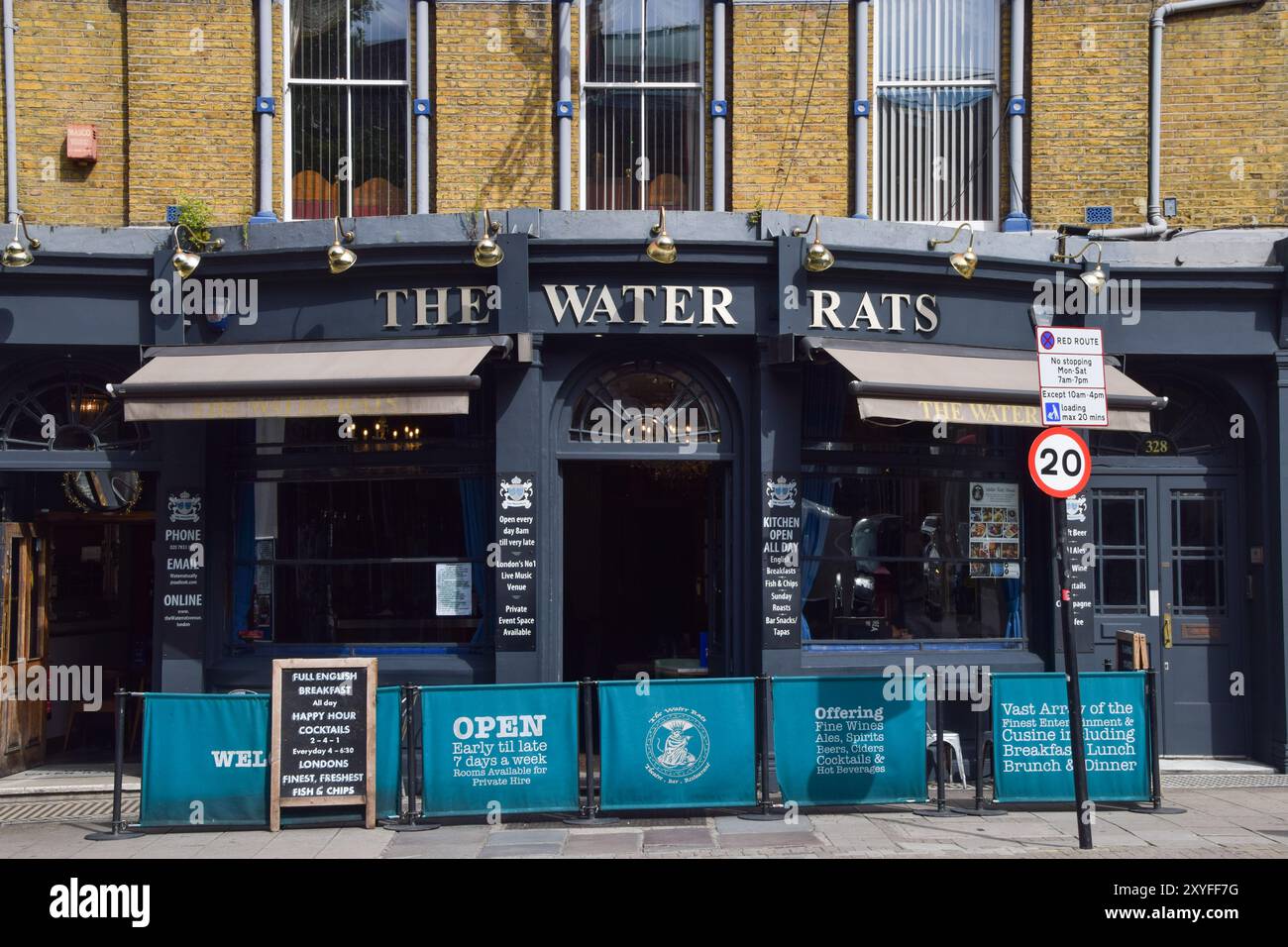 London, Großbritannien. August 2024. Der Veranstaltungsort und die Bar mit Live-Musik von Water Rats, Blick von außen tagsüber. Quelle: Vuk Valcic/Alamy Live News Stockfoto