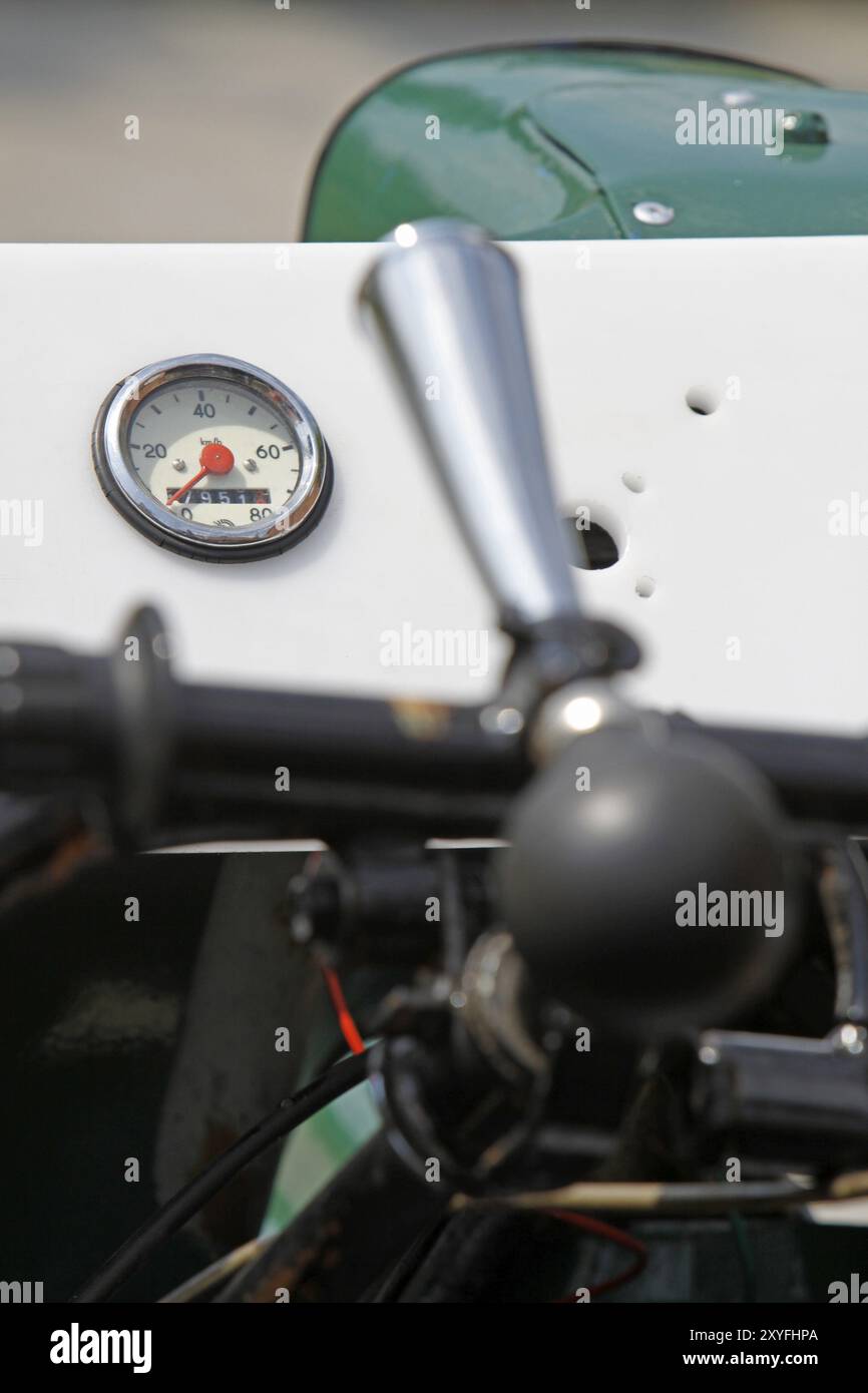 Selbstgemachte grüne Moped-Marke Stockfoto