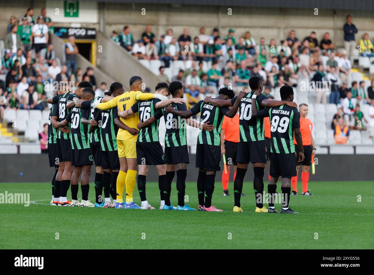 Brügge, Belgien. August 2024. Die Spieler von Cercle wurden vor einem Fußballspiel zwischen dem belgischen Cercle Brugge KSV und der polnischen Wisla Krakau am Donnerstag, den 29. August 2024 in Brügge, dem Rückspiel der Play-offs für die UEFA Conference League, vorgestellt. Cercle gewann das erste Leg mit 1:6. BELGA FOTO KURT DESPLENTER Credit: Belga Nachrichtenagentur/Alamy Live News Stockfoto