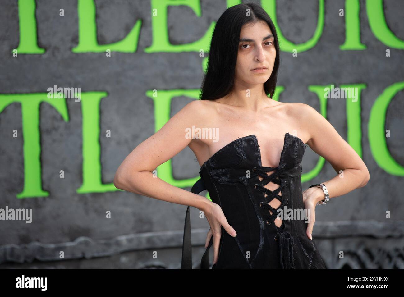 London, Großbritannien. August 2024. Im Bild: Model/Autorin Nassia Matsa nimmt an der britischen Premiere von BeetleJuice BeetleJuice im Cineworld, Leicester Square, Teil. Quelle: Justin Ng/Alamy Live News Stockfoto