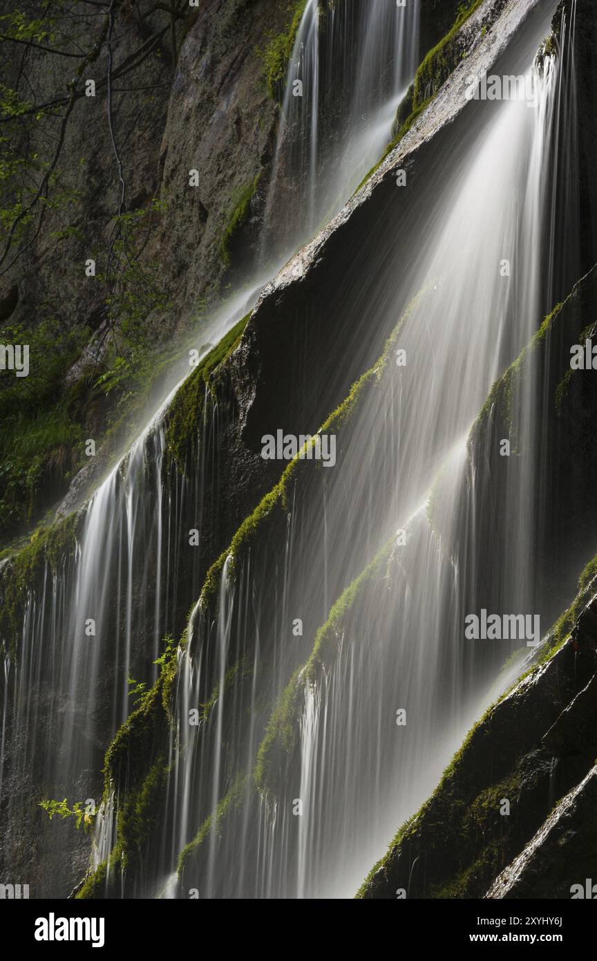 Wasserkaskaden in der Wimbachklamm in Bayern Stockfoto