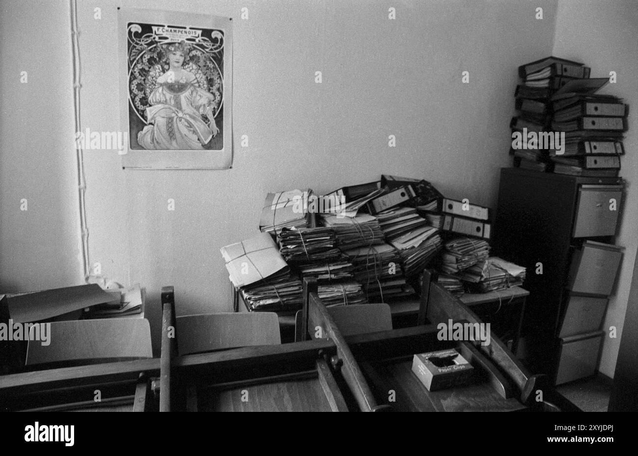 Deutschland, Berlin, 23. Juni 1991, Bezirksgericht Lichtenberg (direkt neben der Stasi-Zentrale Normannenstraße), Akten, Teil der DDR-Friedensbewegung Stockfoto