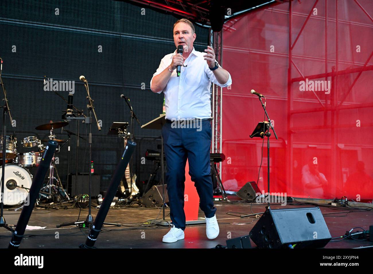 SPOE Wahlkampfauftakt zur Nationalratswahl 2024 in Linz 29.08.2024, Linz, AUT, SPOE Wahlkampfauftakt zur Nationalratswahl 2024 in Linz im Bild Andi Babler SP, Bundesparteivorsitzender, Spitzenkandidat SPOe Oberoesterreich *** SPOE Wahlkampfauftakt 2024 zur Nationalratswahl 2024 in Linz 29 08 2024, Linz, AUT, SPOE Wahlkampfauftakt SPOE Wahlkampfauftakt zur Nationalratswahl 2024 08.2024-96 Stockfoto