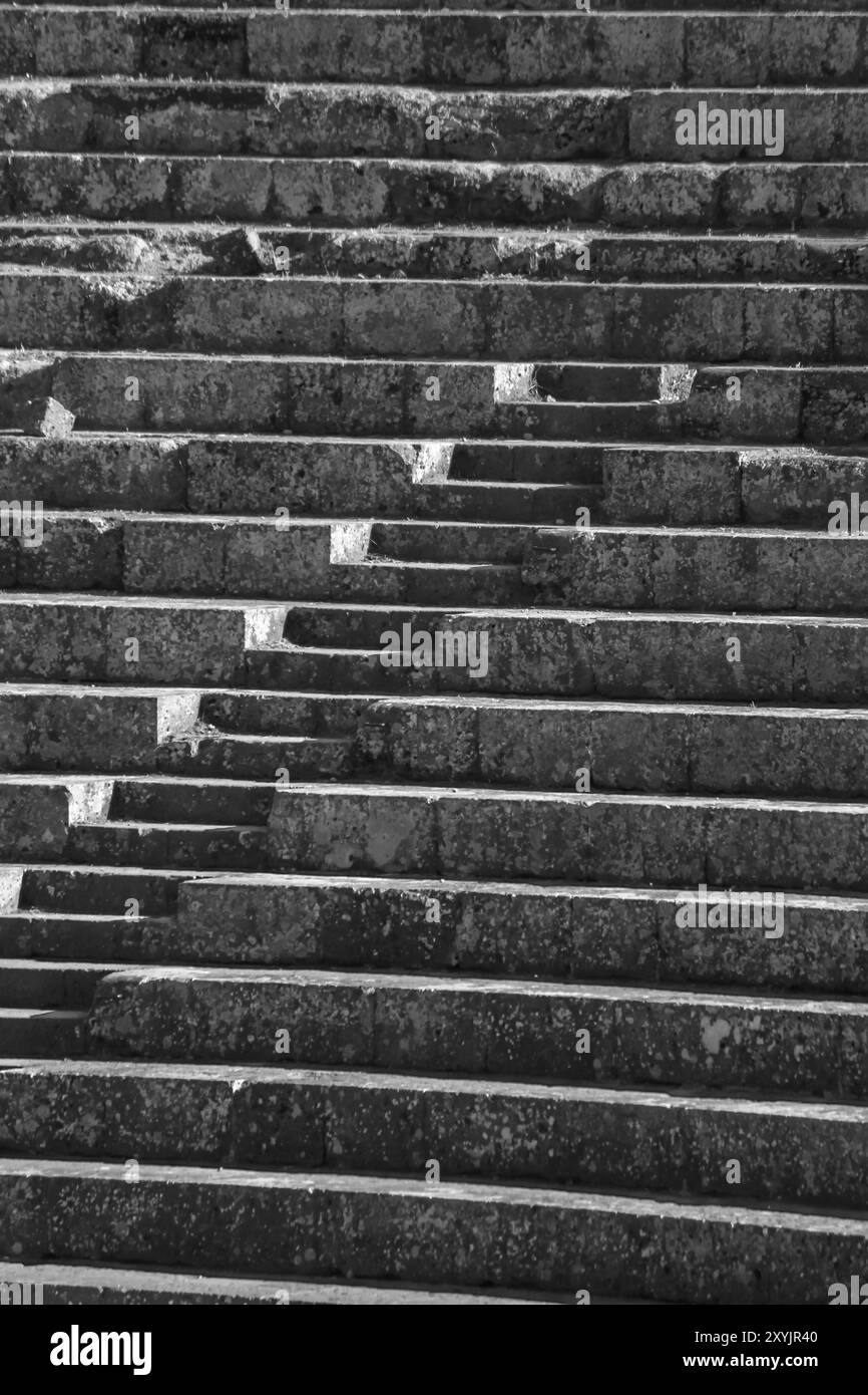 OSTIA ANTICA RUINEN: AMPHITHEATER SCHRITTE DETAILS Stockfoto