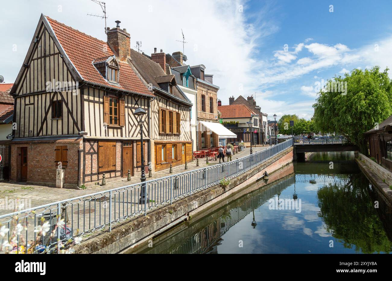 Fachwerkhäuser entlang des Kanals im Saint Leu Quarter, Amiens, Somme, Picardie, Frankreich Stockfoto