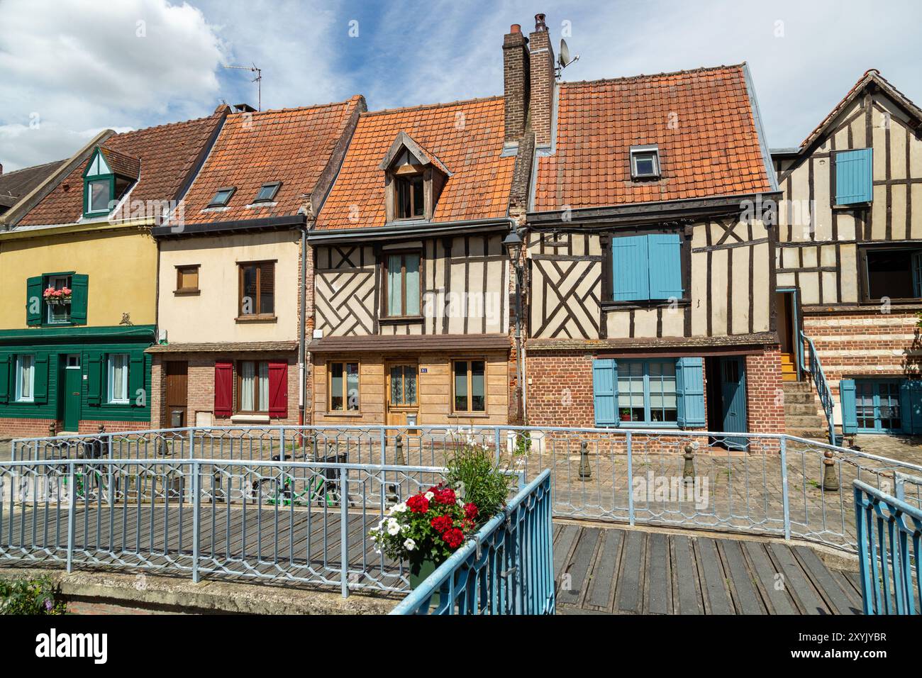 Traditionelle Fachwerkhäuser im Viertel Saint Leu in Amiens, Picardie, Frankreich Stockfoto