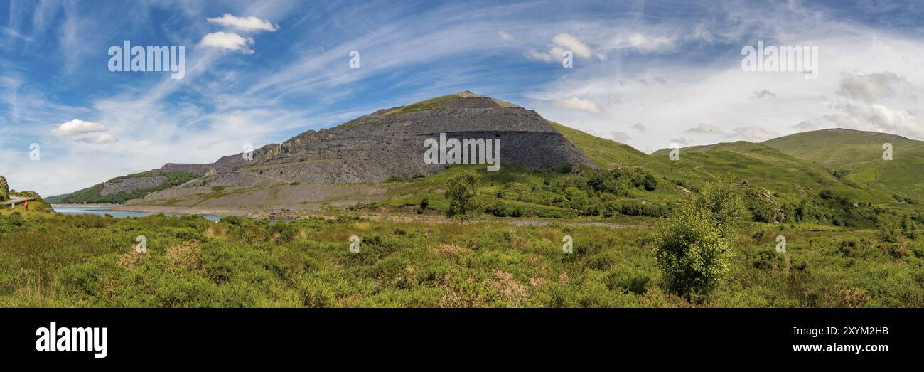 Dinorwic Steinbruch mit Llyn Peris in der Nähe von Llanberis, Gwynedd, Wales, Großbritannien Stockfoto