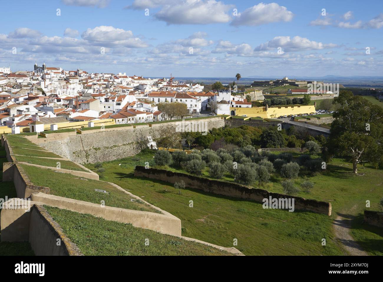 Historische Gebäude der Stadt Elvas innerhalb der Festungsmauer in Alentejo, Portugal, Europa Stockfoto