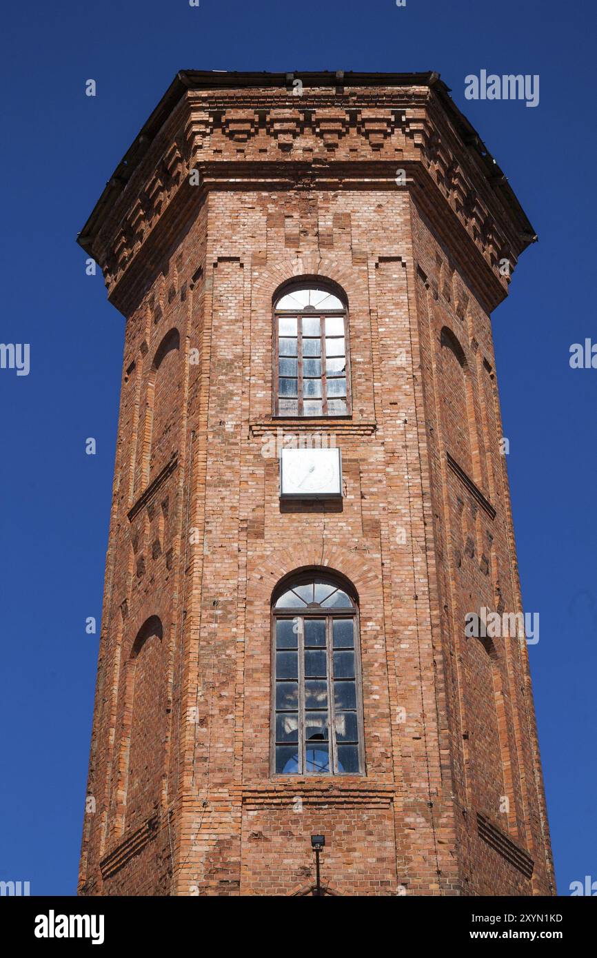 Der Backsteinturm in Staraya Russa, Russland, Europa Stockfoto
