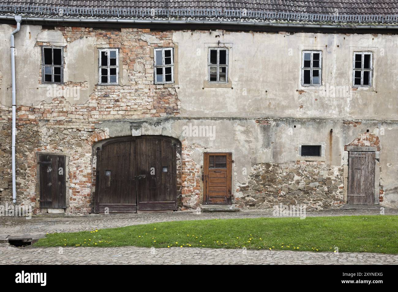 Der alte Burghof in Strehla als historische Ruine der alte Burghof in Strehla als historische Ruine Stockfoto