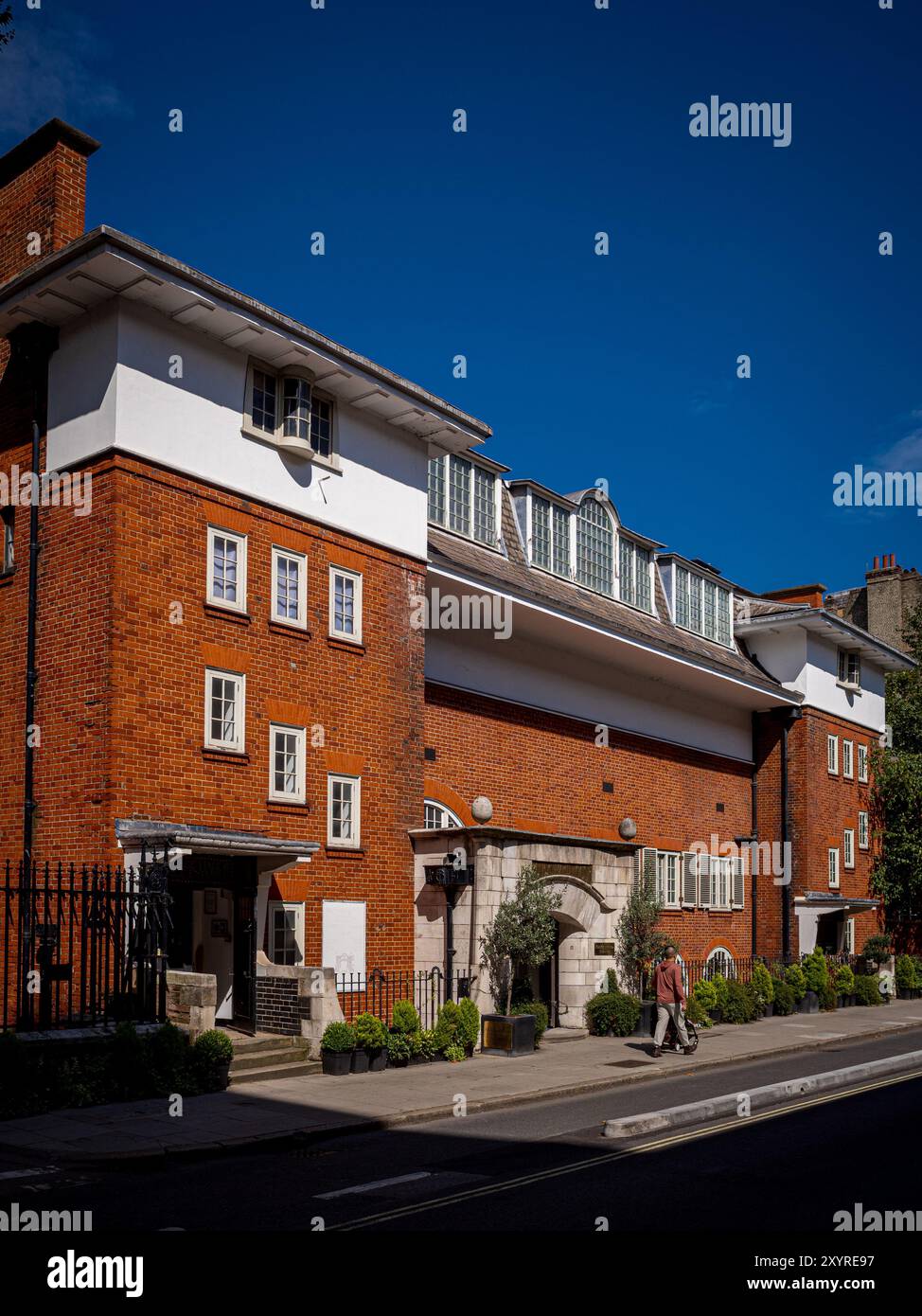 Maria Ward Haus Conference & Exhibition Center in Tavistock Place, Bloomsbury London. Gebaut 1898 Architekten Dunbar Smith und Cecil Brewer. Stockfoto