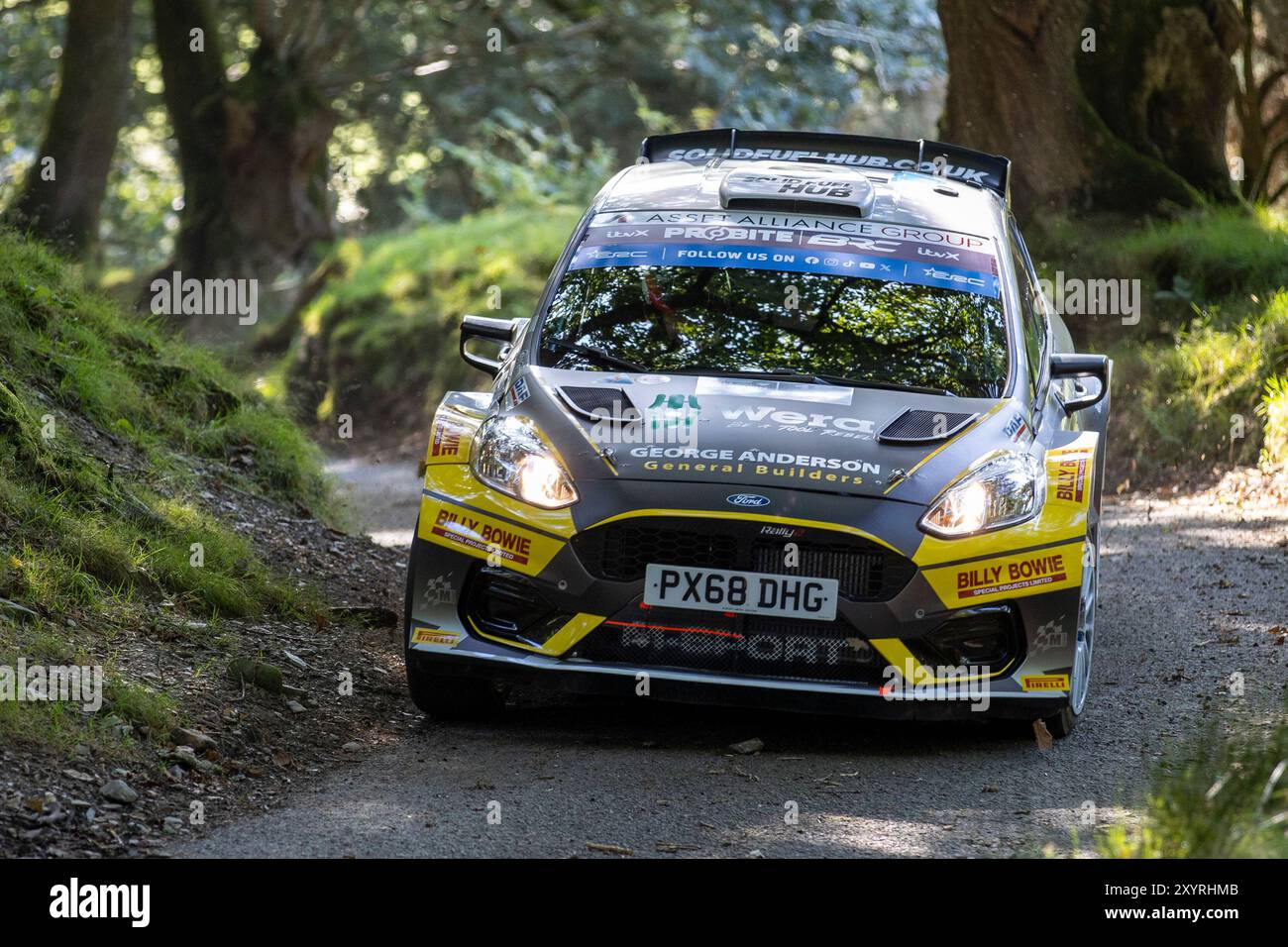 Aberystwyth, Dyfed, Großbritannien. 30. August 2024. 2024 FIA European Rallye Championship Day 1; Fahrer Garry Pearson und Beifahrer Daniel Barritt in ihrem Ford Fiesta Mk II während des Rallye Shakedown Credit: Action Plus Sports/Alamy Live News Stockfoto