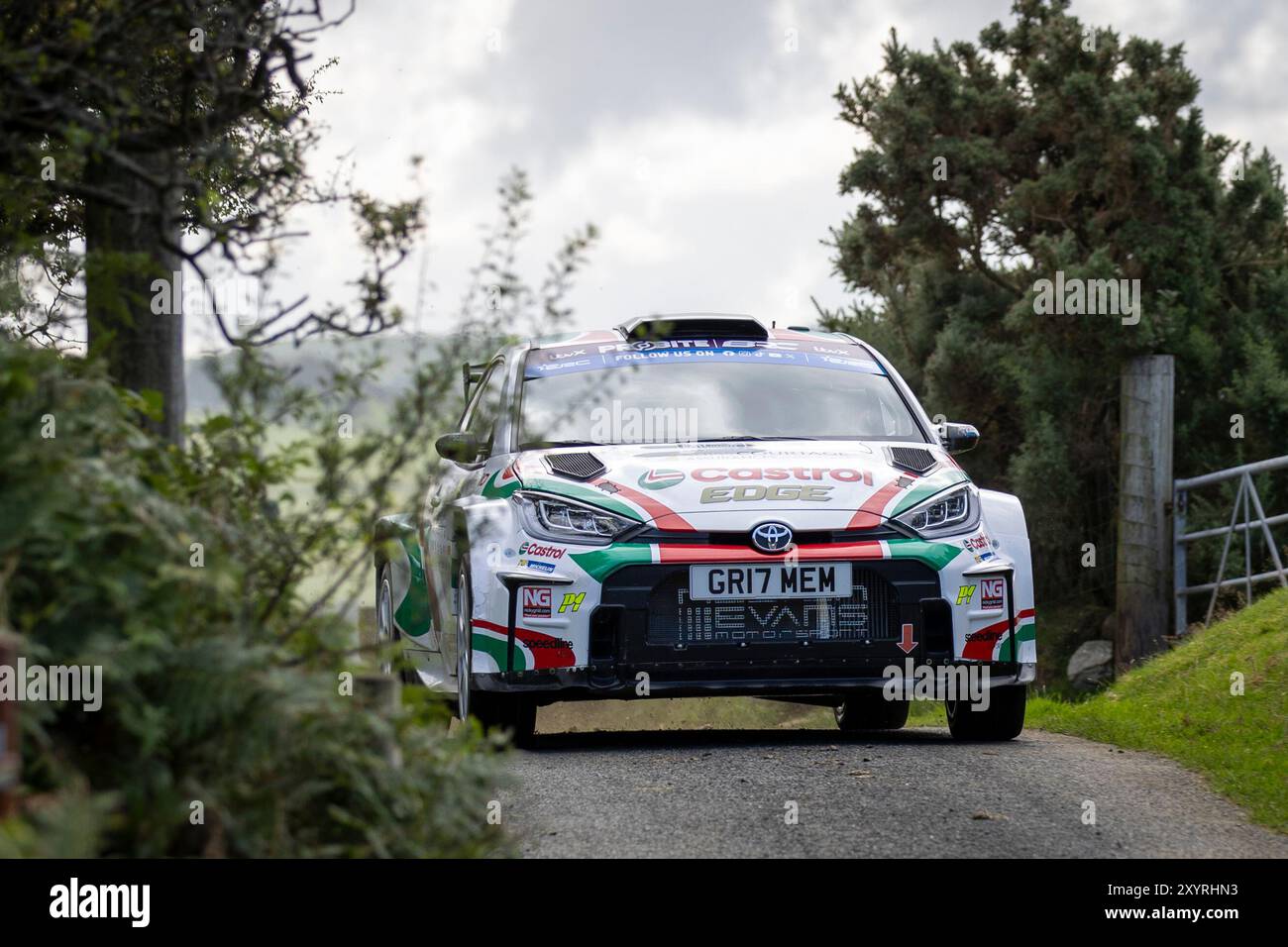 Aberystwyth, Dyfed, Großbritannien. 30. August 2024. 2024 FIA European Rallye Championship Day 1; Fahrer Christopher Ingram und Beifahrer Alex Kihurani in ihrem Toyota GR Yaris während der Rallye Shakedown Credit: Action Plus Sports/Alamy Live News Stockfoto