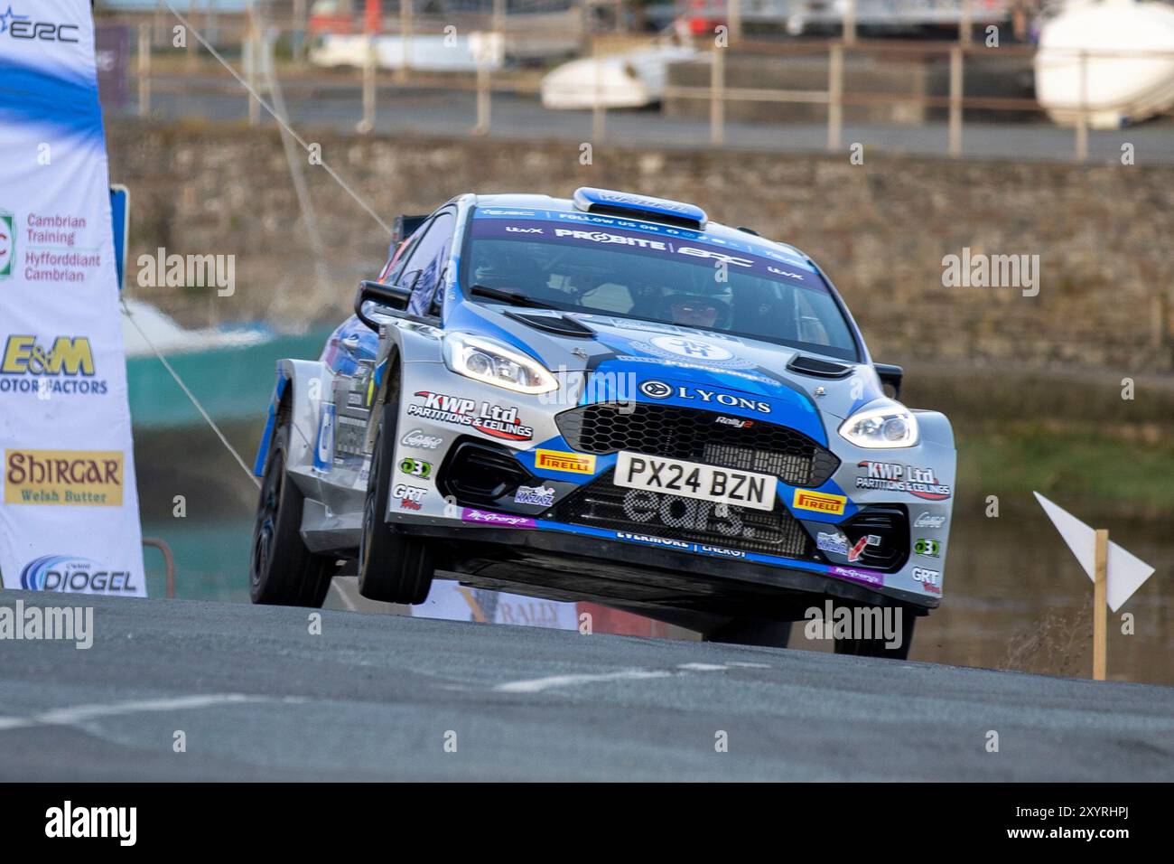 Aberystwyth, Dyfed, Großbritannien. 30. August 2024. 2024 FIA European Rally Championship Day 1; Fahrer Matt Edwards und Beifahrer David Moynihan in ihren Ford Fiesta Mk II Tackle Stage 1 und 2 der Rallye in Aberystwyth Credit: Action Plus Sports/Alamy Live News Stockfoto