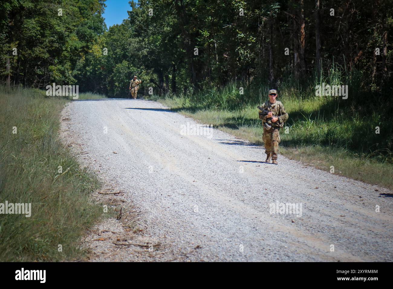 Blanchfield Army Community Hospital Soldiers führen den besten Medic-Wettbewerb des Krankenhauses in Fort Campbell, 26. Und 27. August durch. Diese Veranstaltung erwies sich als einer der heißesten Sommertage, aber die Konkurrenz setzte sich durch. Soldaten nutzen dieses Training als Mittel, um ihre Fitness, ihre Kenntnisse der Armee und ihre Gesundheit unter extremen Bedingungen zu testen. Stockfoto