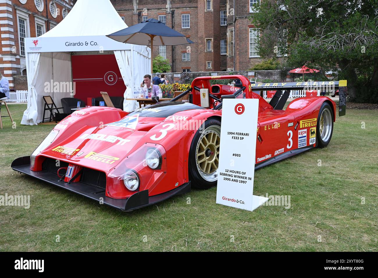 Der Concours of Elegance im Hampton Court Palace vereint eine Auswahl von 60 der seltensten Autos aus der ganzen Welt – viele davon wurden noch nie zuvor in Großbritannien gesehen. Stockfoto