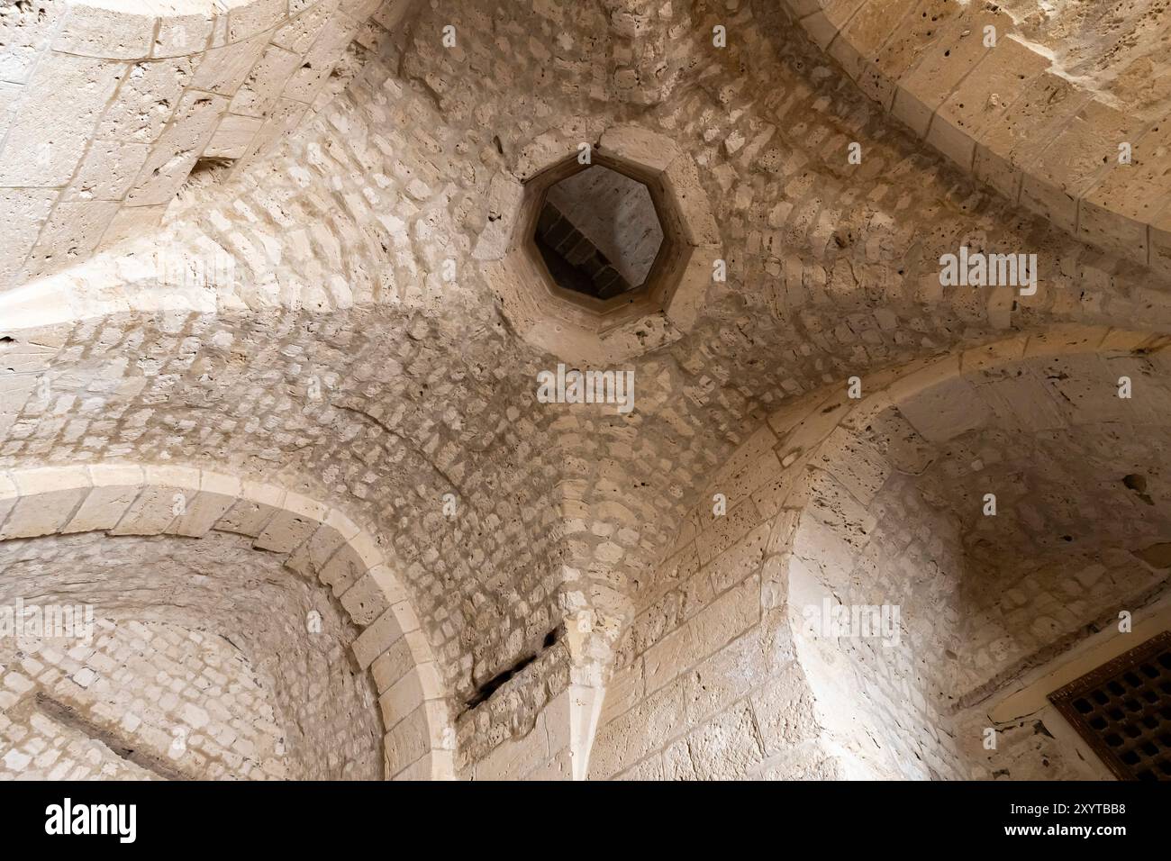 Zitadelle von Qaitbay, Festung aus dem 15. Jahrhundert, Innere der Burg, Alexandria, Ägypten, Nordafrika Stockfoto