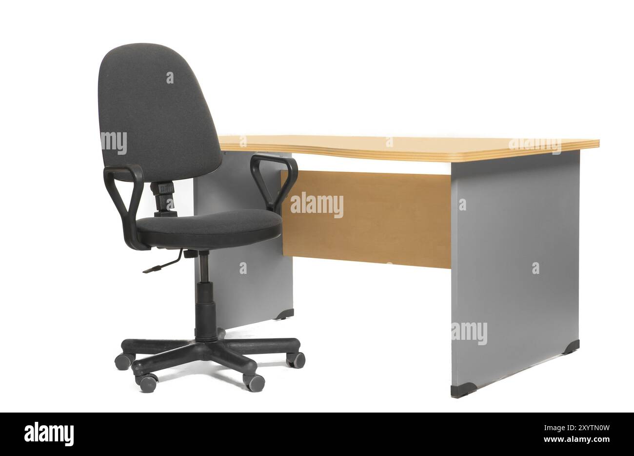 Schreibtisch und Stuhl. Isoaltiert auf weiß Stockfoto