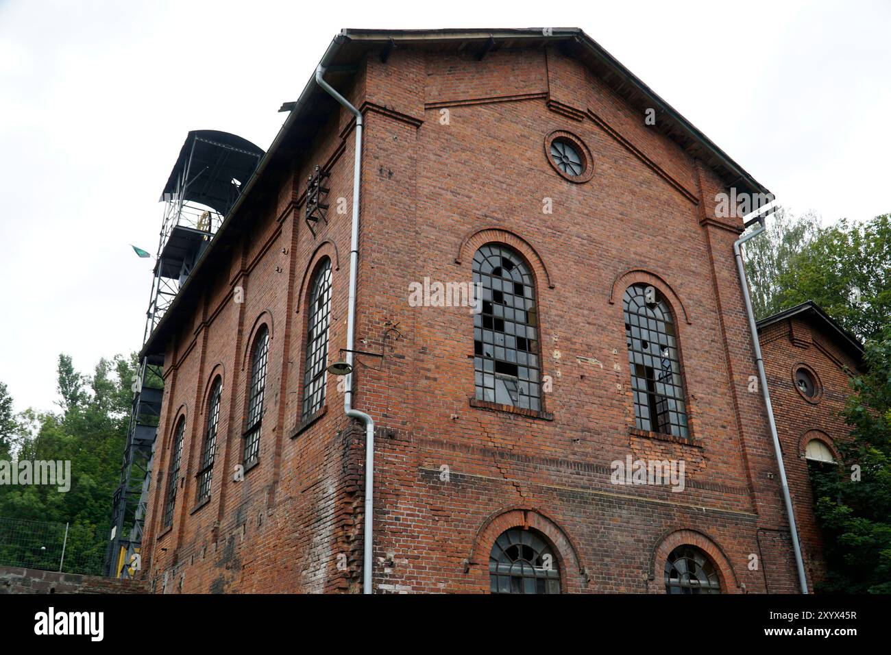 Nowa Ruda, Polen - 4. August 2024 - Historisches Gebäude im Kohlebergwerk Stockfoto