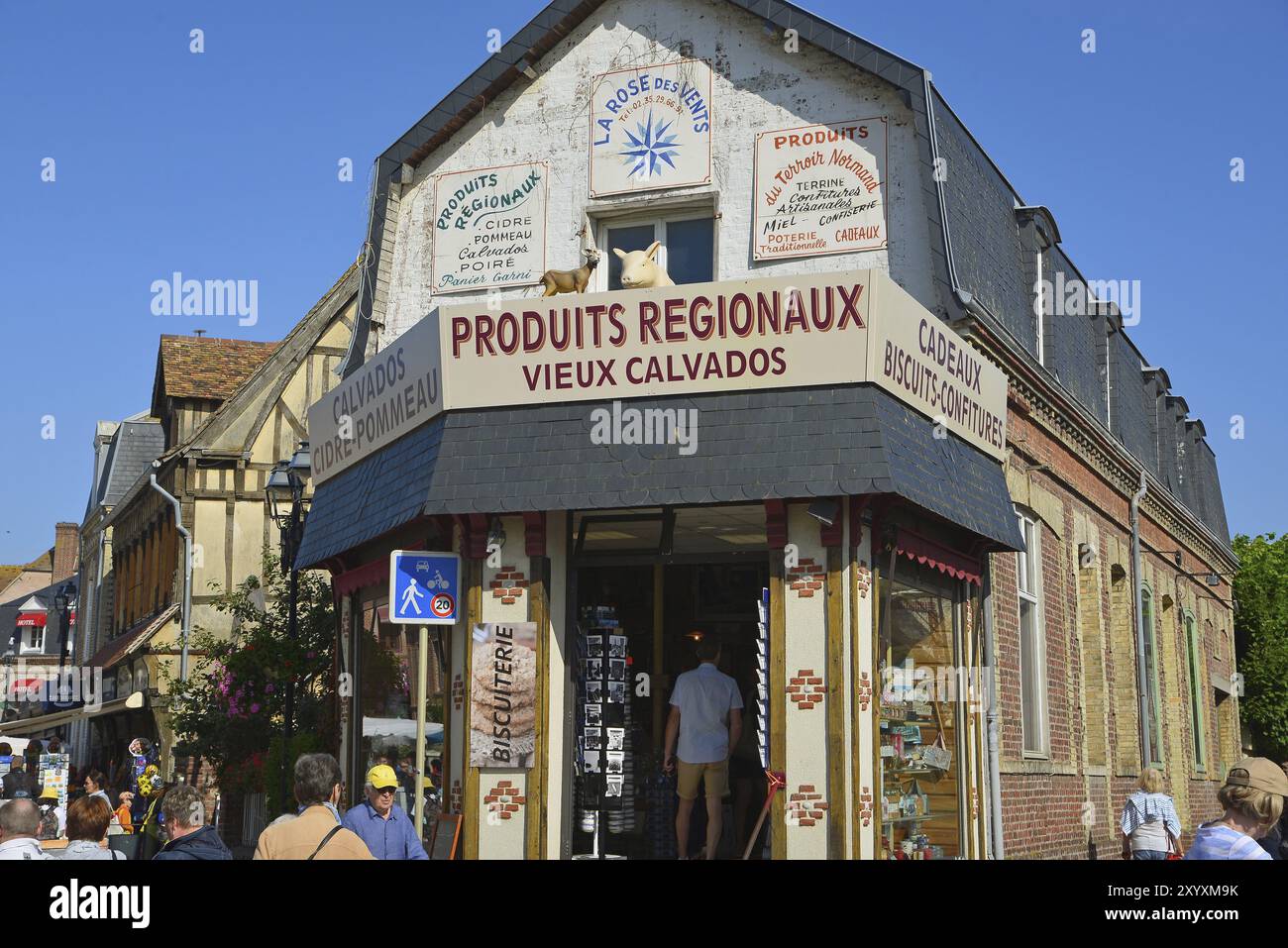 Etretat, Shop mit regionalen Produkten Etretat, Shop mit regionalen Produkten Stockfoto