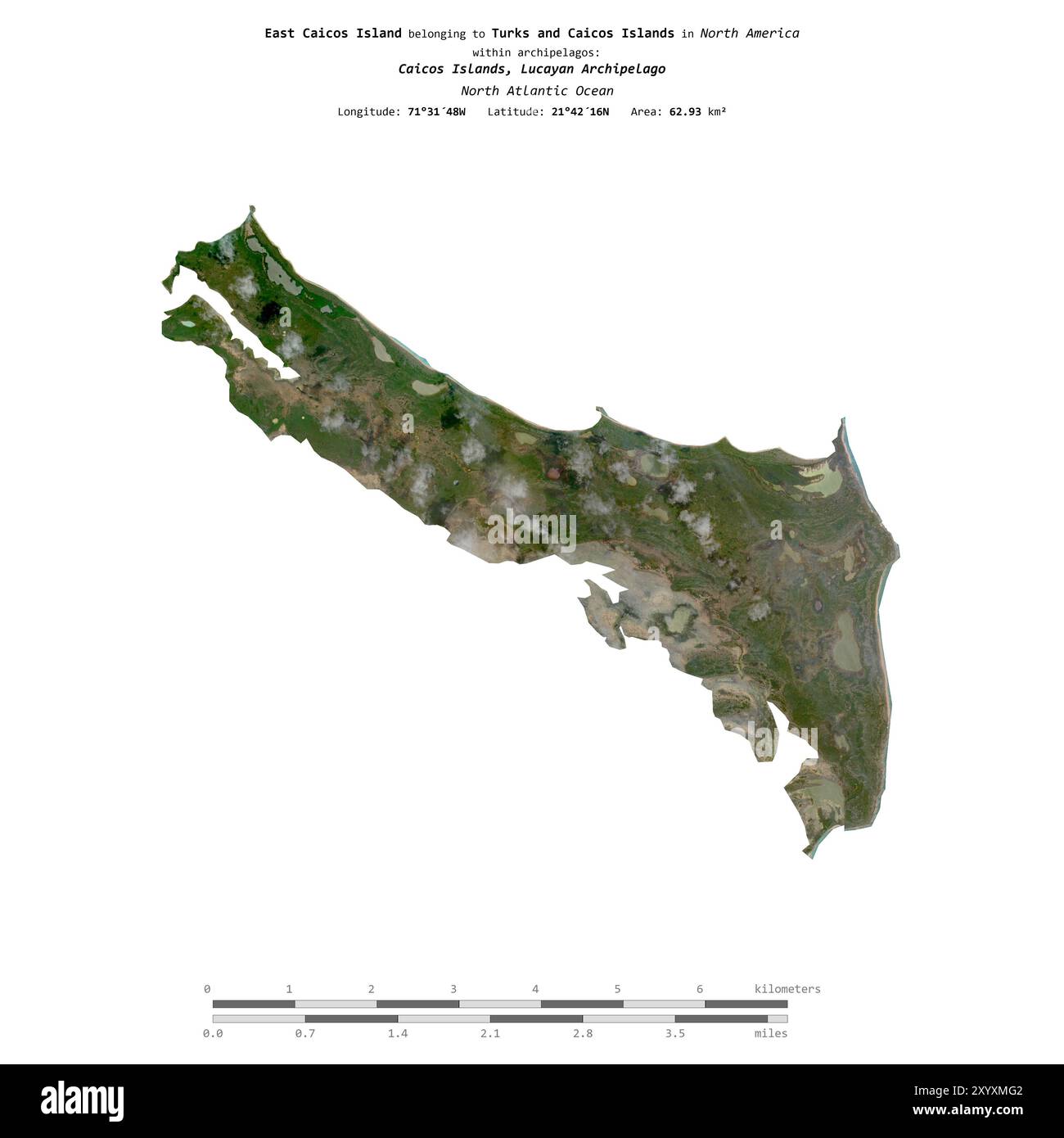 East Caicos Island im Nordatlantik, die zu den Turks- und Caicosinseln gehört, isoliert auf einem Satellitenbild, das am 27. Februar 2023 aufgenommen wurde Stockfoto