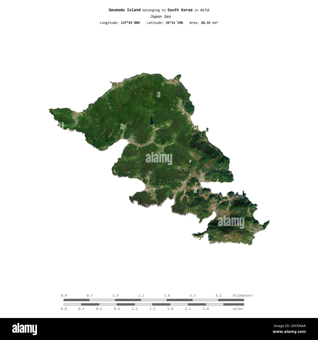 Geumodo-Insel im Japanischen Meer, die zu Südkorea gehört, isoliert auf einem Satellitenbild, das am 4. Januar 2023 mit Entfernungsskala aufgenommen wurde Stockfoto