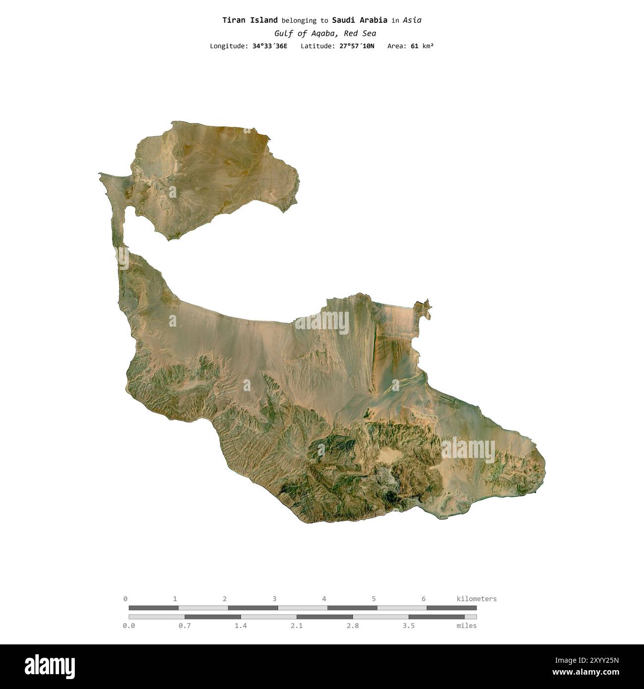 Die Insel Tiran im Roten Meer, die zu Saudi-Arabien gehört, wurde auf einem Satellitenbild vom 11. Dezember 2022 mit Entfernungsskala isoliert Stockfoto