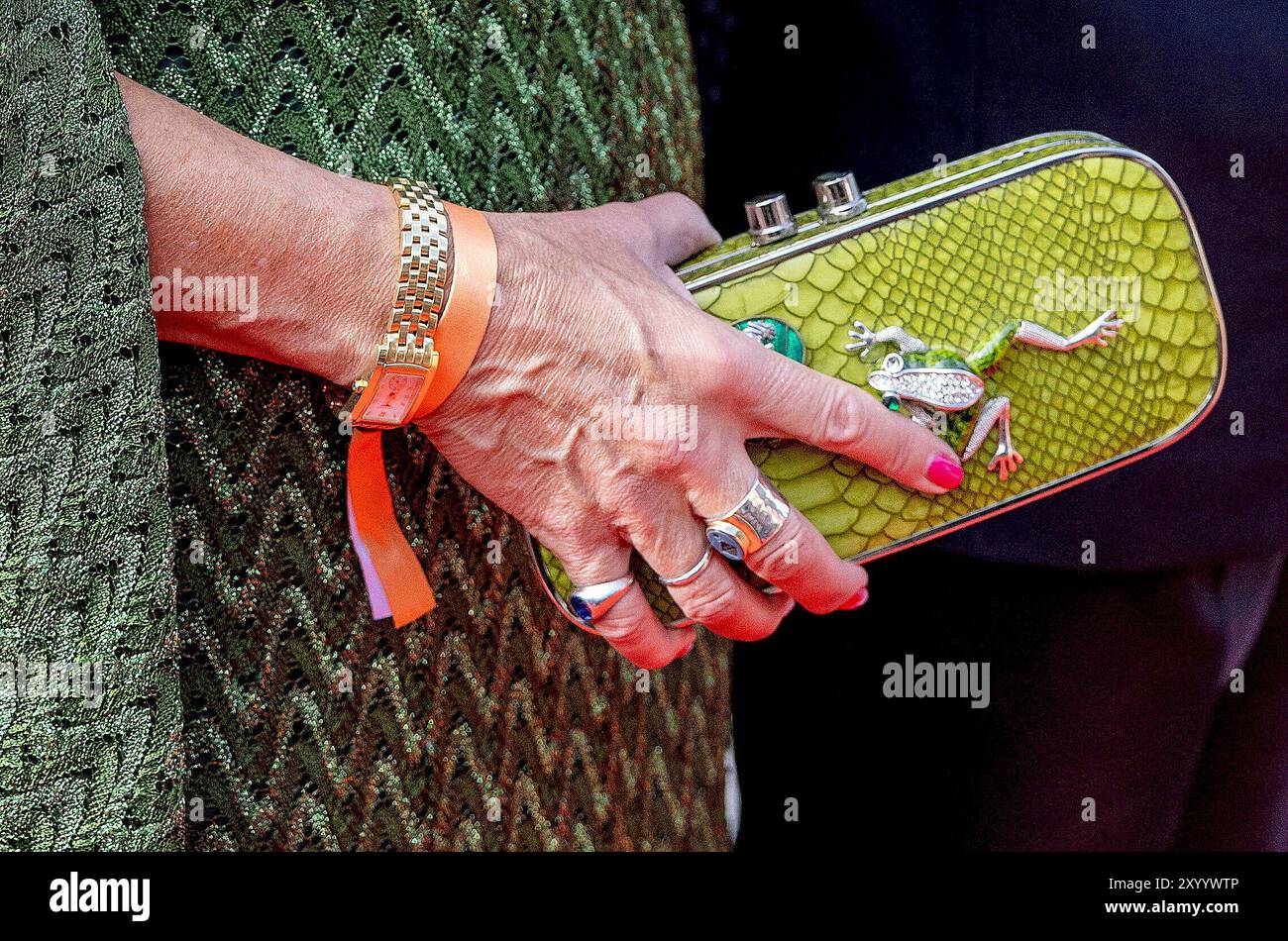 Geiranger, Norwegen. 31. August 2024. Geiranger, Norwegen 3108-2024 Prinzessin Laurentien Handtasche bei der Hochzeit wenn Prinzessin Martha Louise Credit: Albert Nieboer Niederlande OUT Point de Vue OUT/dpa/Alamy Live News Stockfoto