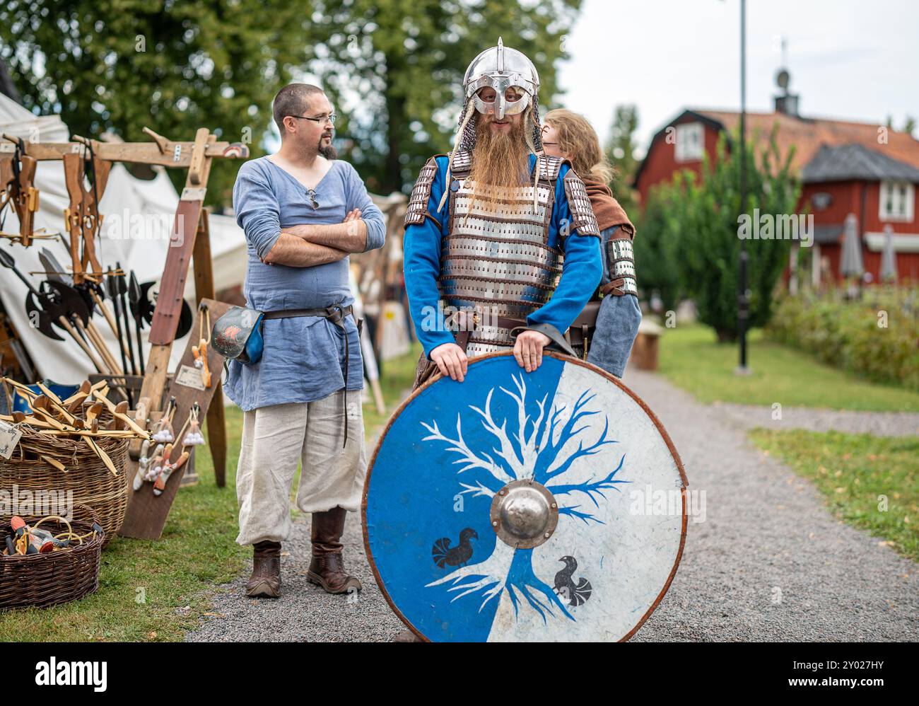 Ritter beim jährlichen Mittelalterfest in der Kleinstadt Söderköping. Diese idyllische Stadt stammt aus dem Mittelalter und ist ein beliebtes Reiseziel. Stockfoto