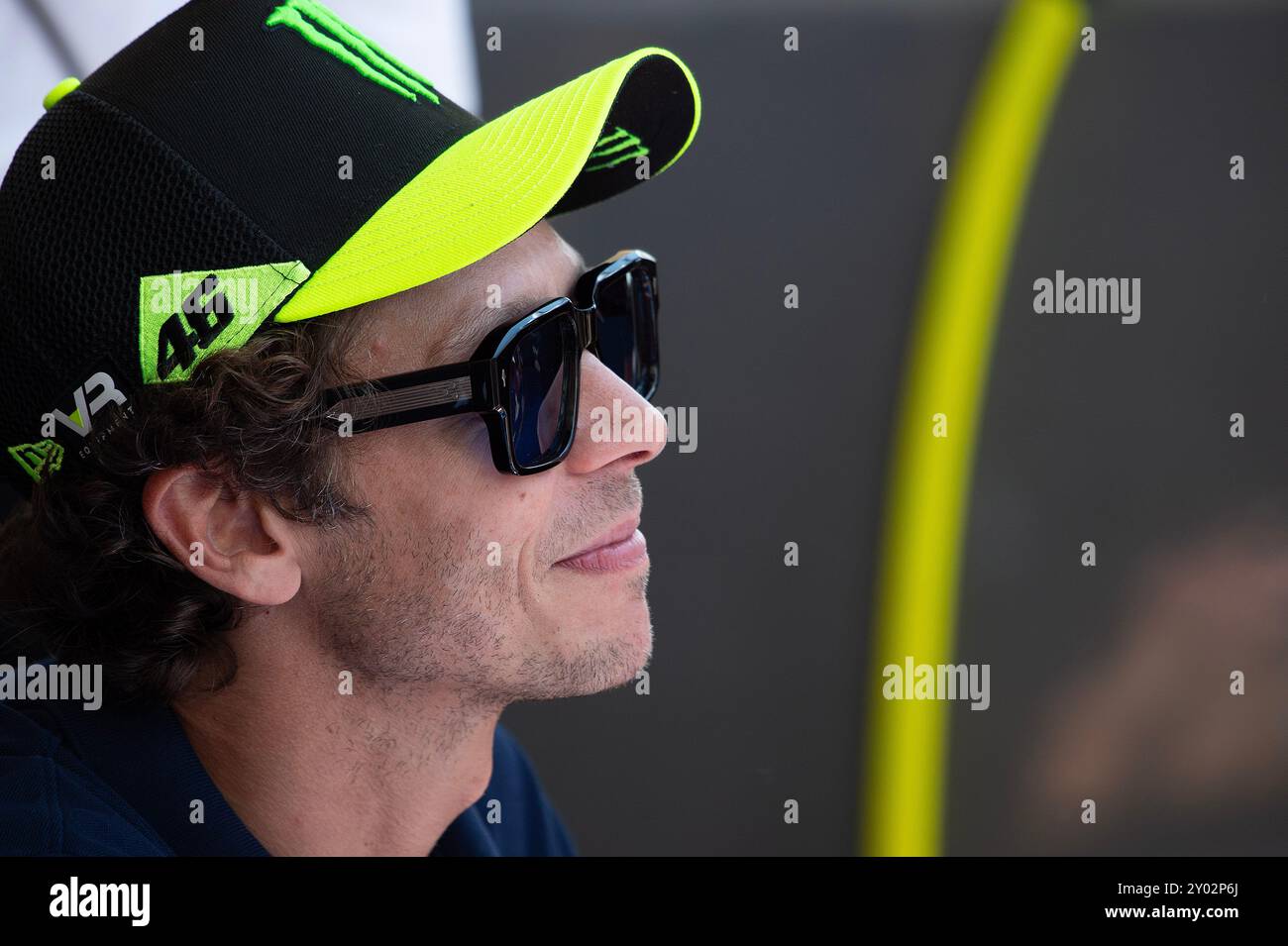 31. August 2024: Valentino Rossi (46) BMW M4 LMGT3 (Fahrer 2) mit Team WRT unterzeichnet Autogramme während des Boxengangs bei der FIA World Endurance Championship auf dem Circuit of the Americas. Austin, Texas. Mario Cantu/CSM Stockfoto