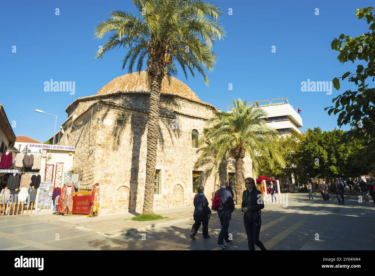 Antalya, Türkei, November 24, 2017: Pazari Hamami traditionelles türkisches Badehaus am Fußgängerweg in der Altstadt von Kaleici. Horizontal, Asien Stockfoto