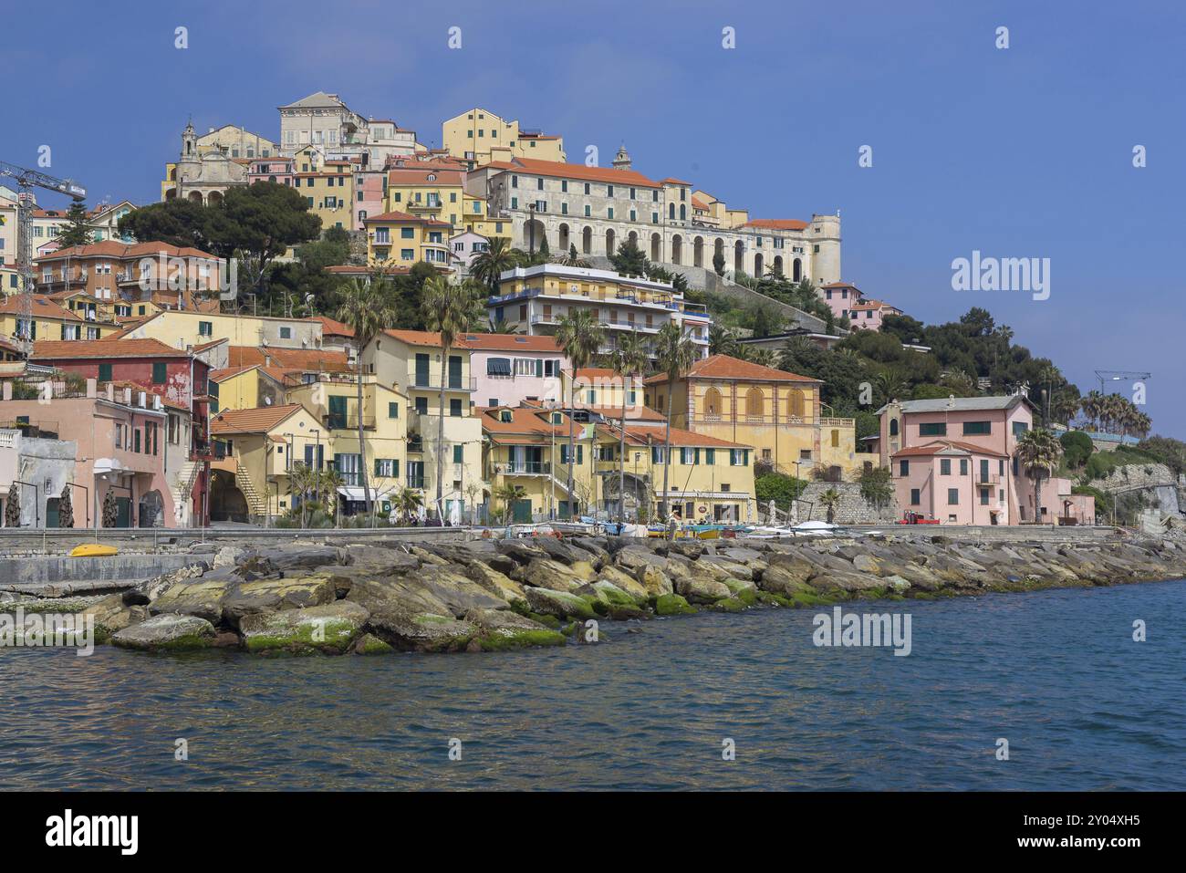 Blick auf Porto Maurizio, Teil der Stadt Imperia und das mittelalterliche Dorf Parasio Stockfoto