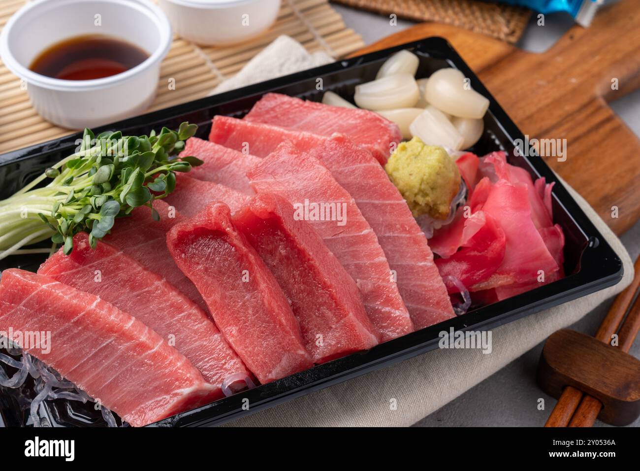 Gereifter Fisch, Plattfisch, Lachs, Sashimi, Thunfischbauchfleisch, Thunfisch-Sashimi, Mochi-ridofu, Sashimi Stockfoto