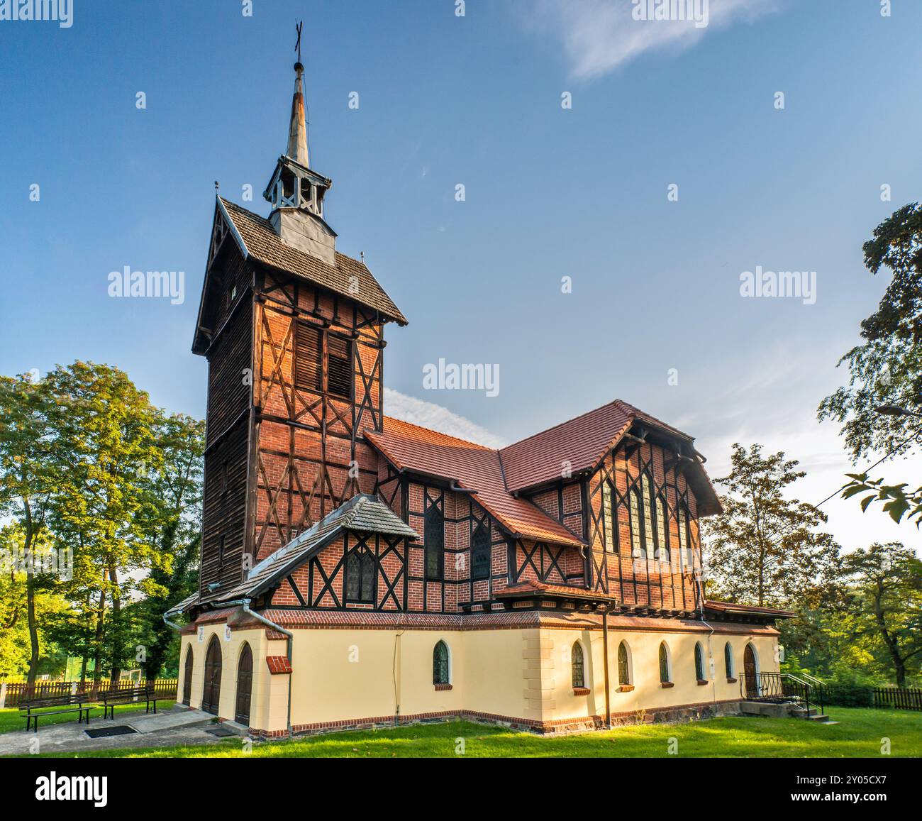 Christ the King Church, 1893, Fachwerkbau, im Dorf Postolin, nahe Milicz, Barycz Valley Landscape Park, Niederschlesien, Polen Stockfoto