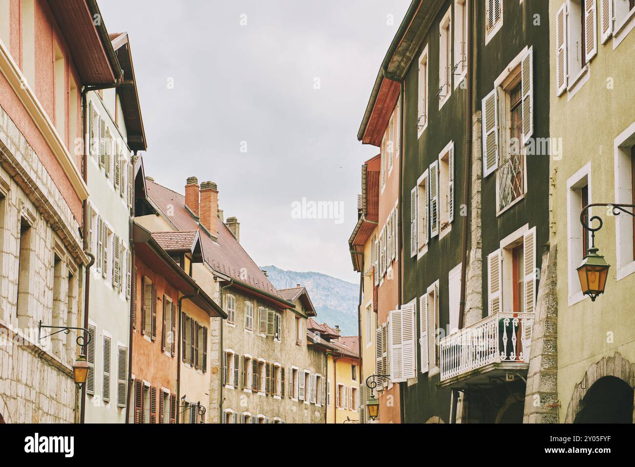 Altstadt von Annecy mit farbenfrohen alten Gebäuden, Departement Haute-Savoie, Frankreich Stockfoto