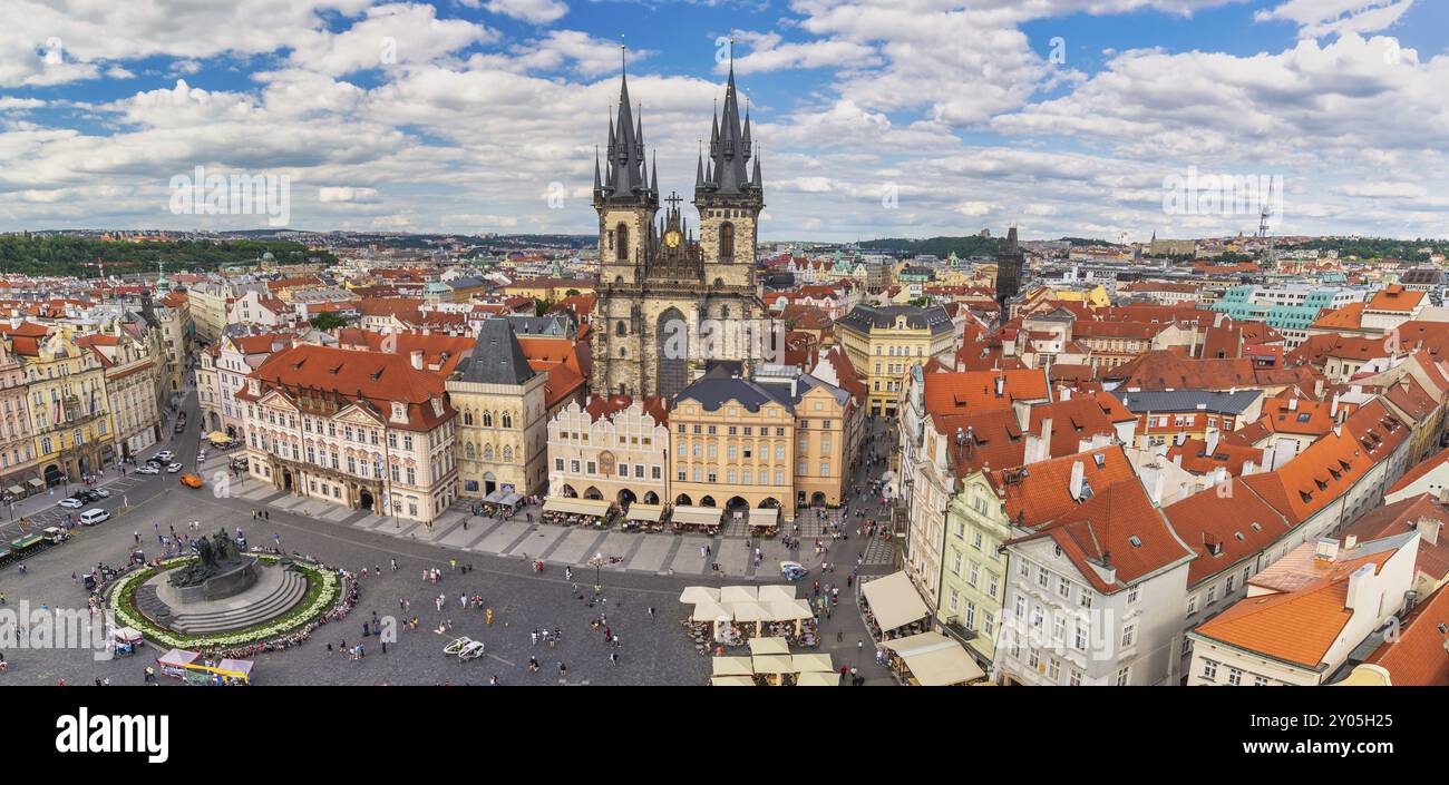 Prag Tschechische Republik, Panorama-Skyline von Prag auf dem Prager Altstadtplatz, Tschechien Stockfoto