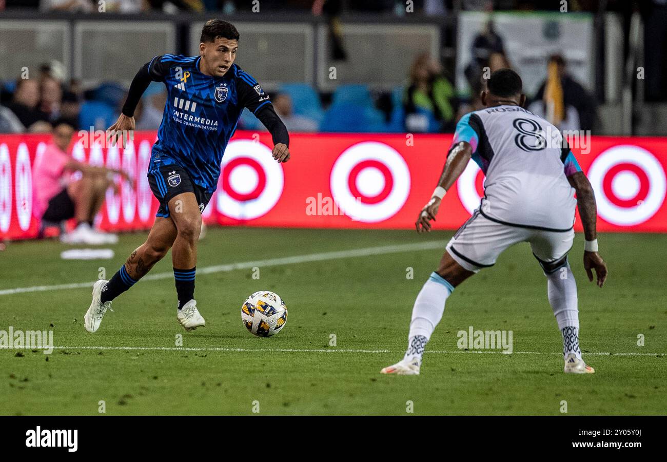 31 2024. August San Jose, CA USA San Jose Mittelfeldspieler HernÃ¡n LÃ³pez (23) schlägt das Feld während des MLS-Spiels zwischen Minnesota United FC und den San Jose Earthakes. Minnesota schlug San Jose 2-1 im PayPal Park San Jose Kalifornien Thurman James/CSM Stockfoto