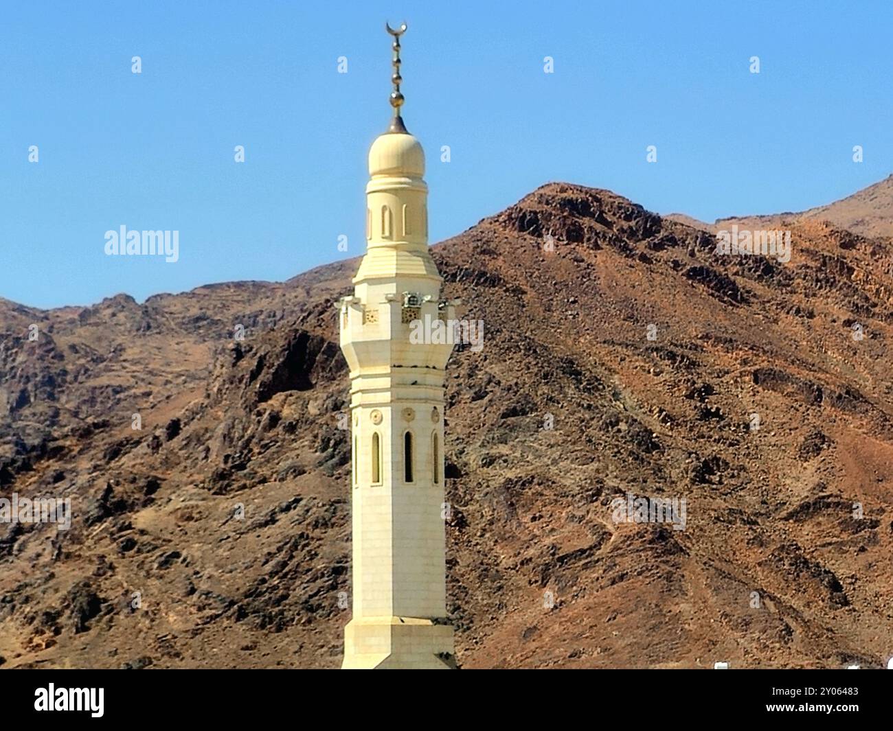 Der Berg Uhud, ein Berg nördlich von Medina, Schauplatz der zweiten Schlacht zwischen dem islamischen Propheten Muhammad und den Polytheisten seines Stammes Quraisch Stockfoto