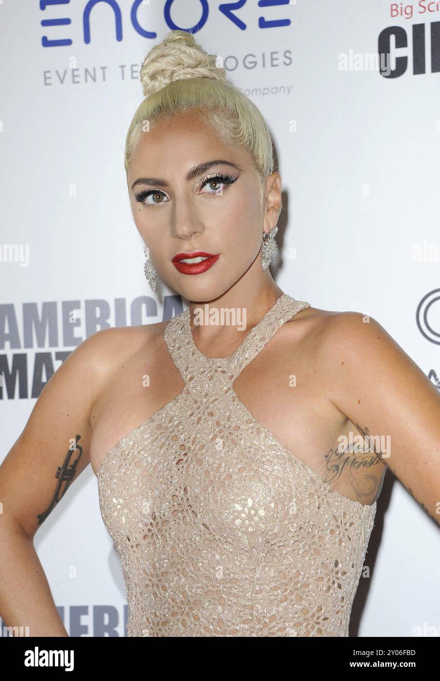 Lady Gaga auf der 32 American Cinematheque Award Präsentation Ehren Bradley Cooper im Beverly Hilton Hotel in Beverly Hills, USA auf Novem Stockfoto Lady Gaga auf der 32 American Cinematheque Award Präsentation Ehren Bradley Cooper im Beverly Hilton Hotel in Beverly Hills, USA auf Novem Stockfoto