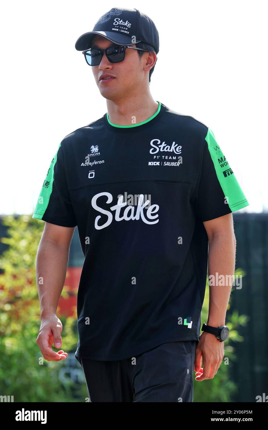 Monza, Italien. September 2024. Zhou Guanyu (CHN) sauber. Formel-1-Weltmeisterschaft, Rd 16, großer Preis von Italien, Sonntag, 1. September 2024. Monza Italien. Quelle: James Moy/Alamy Live News Stockfoto